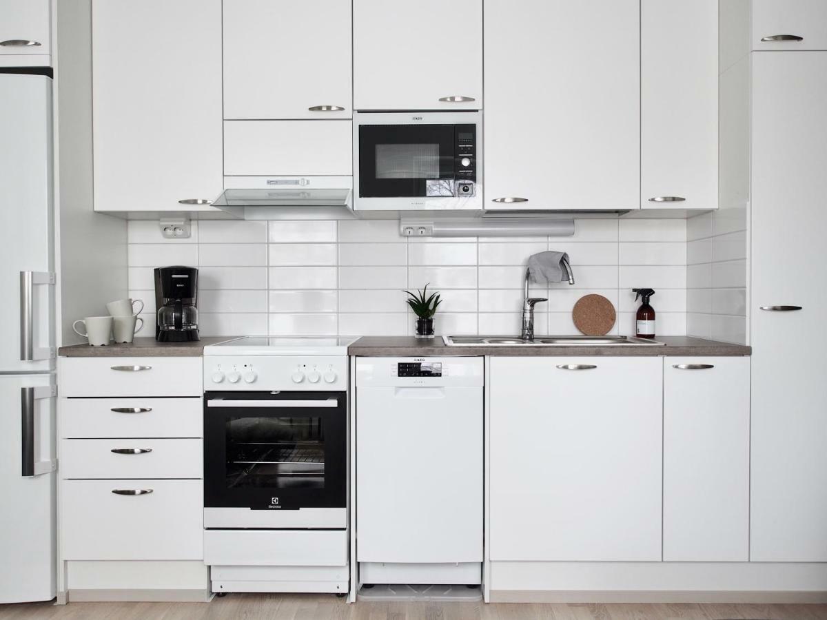 2Ndhomes Tampere "Lapintie" Apartment - Serene Apt Near Downtown At A Quiet Neighbourhood Bagian luar foto